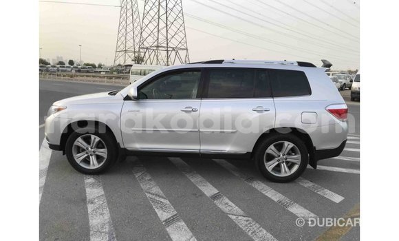 Hividy Toyota Highlander Hafa Car in Import - Dubai in Diana Hividy Toyota Highlander Hafa Car in Import - Dubai in Diana