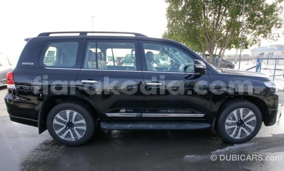 Acheter Import Voiture Toyota Land Cruiser Noir à Import - Dubai, Diana Acheter Import Voiture Toyota Land Cruiser Noir à Import - Dubai, Diana