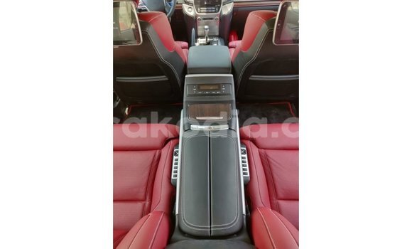 Acheter Import Voiture Toyota Land Cruiser Noir à Import - Dubai, Diana Acheter Import Voiture Toyota Land Cruiser Noir à Import - Dubai, Diana