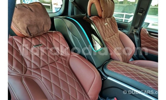 Acheter Import Voiture Lexus LX Noir à Import - Dubai, Diana Acheter Import Voiture Lexus LX Noir à Import - Dubai, Diana