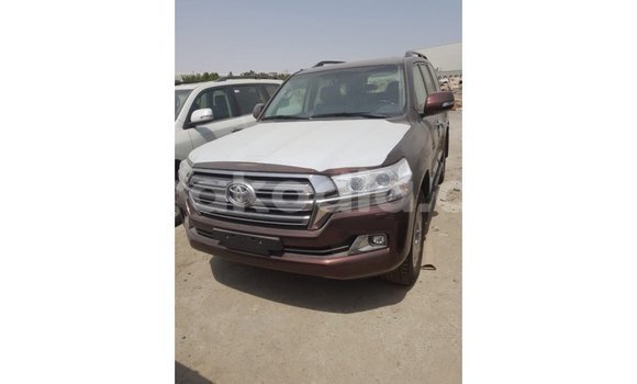 Acheter Import Voiture Toyota Land Cruiser Marron à Import - Dubai, Diana Acheter Import Voiture Toyota Land Cruiser Marron à Import - Dubai, Diana