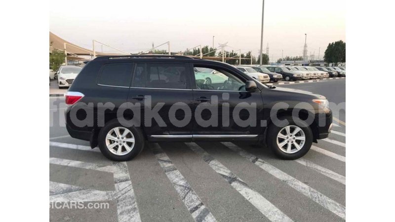 Big with watermark toyota highlander diana import dubai 4036