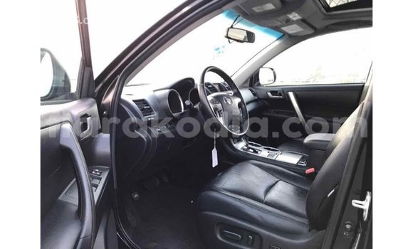 Buy Import Toyota Highlander Black Car in Import - Dubai in Diana Buy Import Toyota Highlander Black Car in Import - Dubai in Diana