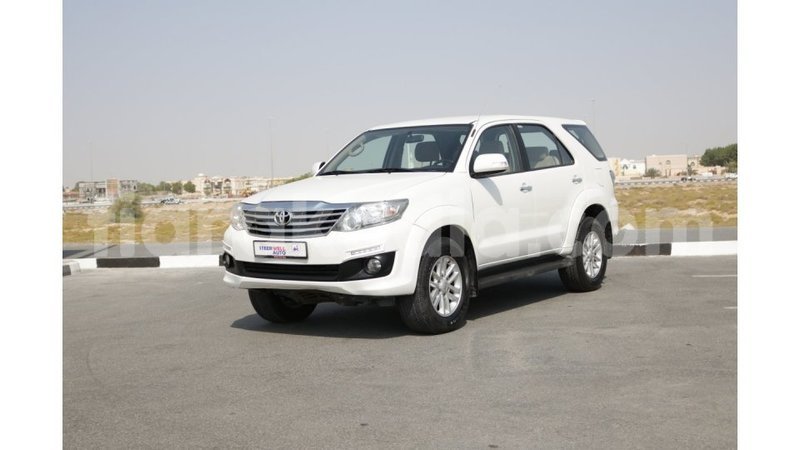 Big with watermark toyota fortuner diana import dubai 4060