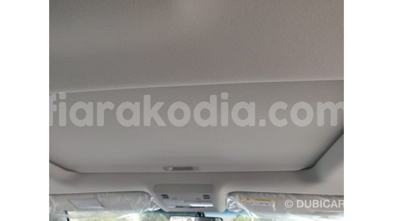 Big with watermark toyota land cruiser diana import dubai 4069