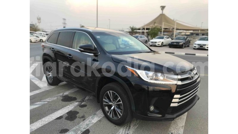 Big with watermark toyota highlander diana import dubai 4081