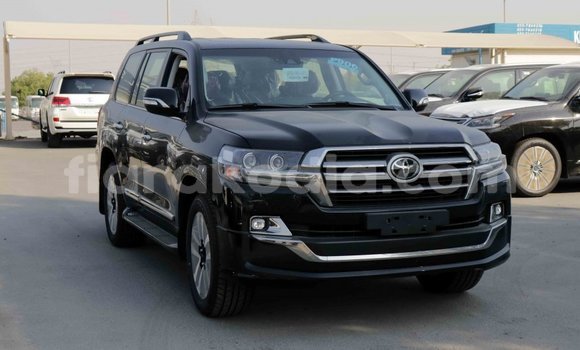Acheter Import Voiture Toyota Land Cruiser Noir à Import - Dubai, Diana Acheter Import Voiture Toyota Land Cruiser Noir à Import - Dubai, Diana