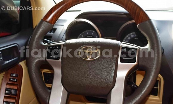 Acheter Import Voiture Toyota Prado Blanc à Import - Dubai, Diana Acheter Import Voiture Toyota Prado Blanc à Import - Dubai, Diana