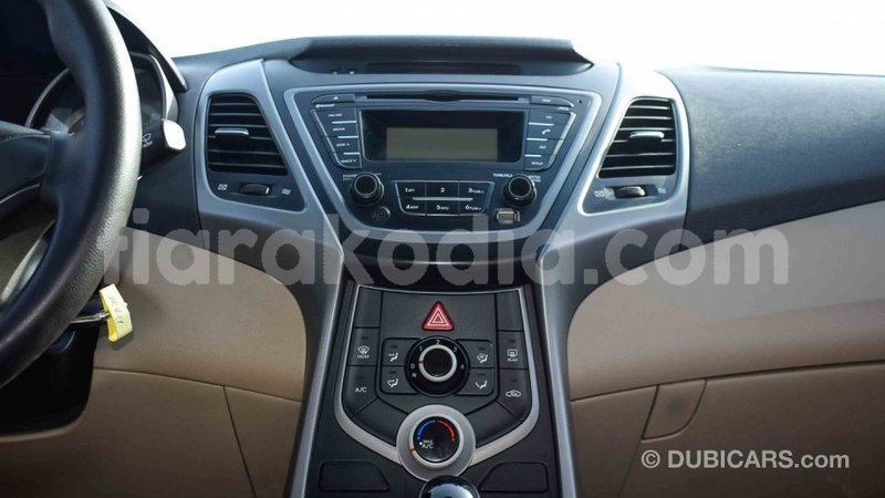 Big with watermark hyundai elantra diana import dubai 4092