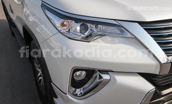 Hividy Toyota Fortuner fotsy Car in Import - Dubai in Diana Hividy Toyota Fortuner fotsy Car in Import - Dubai in Diana