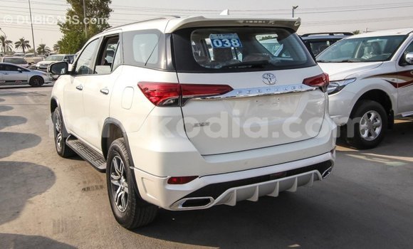 Hividy Toyota Fortuner fotsy Car in Import - Dubai in Diana Hividy Toyota Fortuner fotsy Car in Import - Dubai in Diana