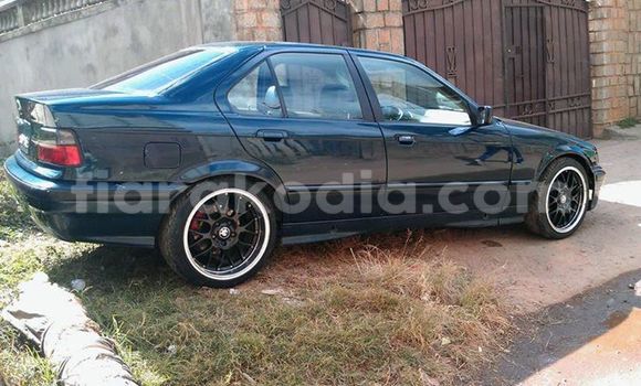 Acheter Occasion Voiture BMW 3–Series Noir à Antananarivo, Analamanga Acheter Occasion Voiture BMW 3–Series Noir à Antananarivo, Analamanga