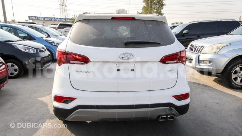 Big with watermark hyundai santa fe diana import dubai 4100