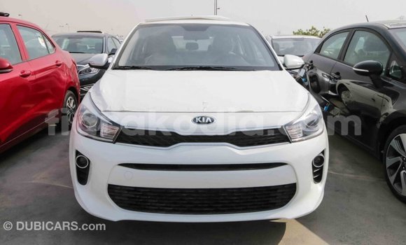 Acheter Import Voiture Kia Rio Blanc à Import - Dubai, Diana Acheter Import Voiture Kia Rio Blanc à Import - Dubai, Diana
