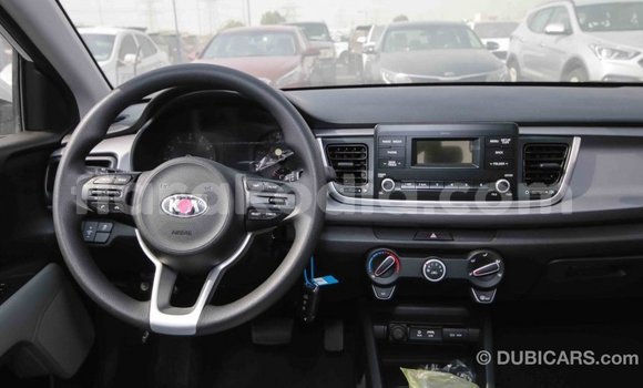 Acheter Import Voiture Kia Rio Blanc à Import - Dubai, Diana Acheter Import Voiture Kia Rio Blanc à Import - Dubai, Diana