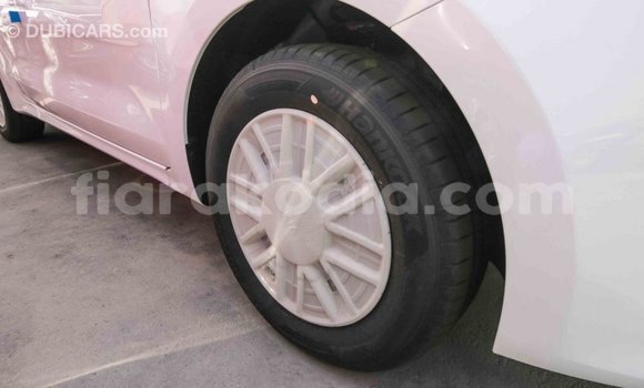 Acheter Import Voiture Kia Rio Blanc à Import - Dubai, Diana Acheter Import Voiture Kia Rio Blanc à Import - Dubai, Diana