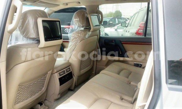 Hividy Toyota Land Cruiser Hafa Car in Import - Dubai in Diana Hividy Toyota Land Cruiser Hafa Car in Import - Dubai in Diana