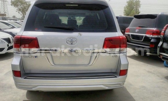 Hividy Toyota Land Cruiser Hafa Car in Import - Dubai in Diana Hividy Toyota Land Cruiser Hafa Car in Import - Dubai in Diana