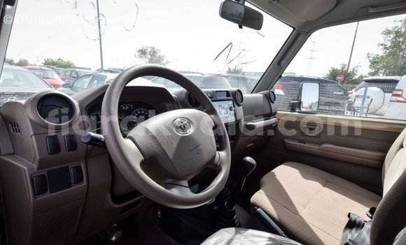 Hividy Toyota Land Cruiser beige Car in Import - Dubai in Diana Hividy Toyota Land Cruiser beige Car in Import - Dubai in Diana
