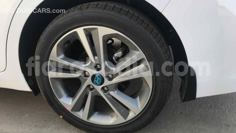 Big with watermark hyundai elantra diana import dubai 4113