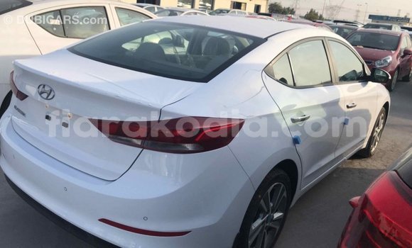 Hividy Hyundai Elantra fotsy Car in Import - Dubai in Diana Hividy Hyundai Elantra fotsy Car in Import - Dubai in Diana