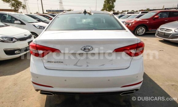 Hividy Hyundai Sonata fotsy Car in Import - Dubai in Diana Hividy Hyundai Sonata fotsy Car in Import - Dubai in Diana