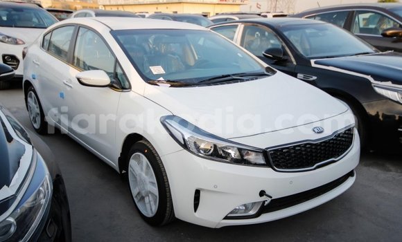 Acheter Import Voiture Kia Cerato Blanc à Import - Dubai, Diana Acheter Import Voiture Kia Cerato Blanc à Import - Dubai, Diana