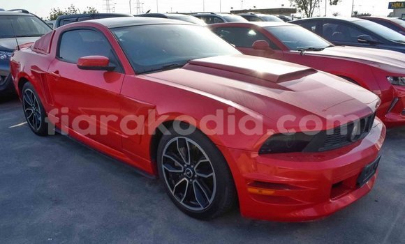 Acheter Import Voiture Ford Mustang Rouge à Import - Dubai, Diana Acheter Import Voiture Ford Mustang Rouge à Import - Dubai, Diana