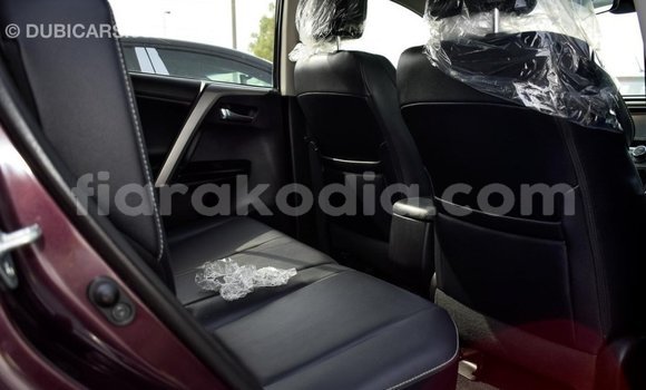 Acheter Import Utilitaire Toyota HiAce Autre à Import - Dubai, Diana Acheter Import Utilitaire Toyota HiAce Autre à Import - Dubai, Diana