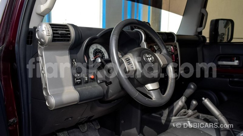 Big with watermark toyota fj cruiser diana import dubai 4133