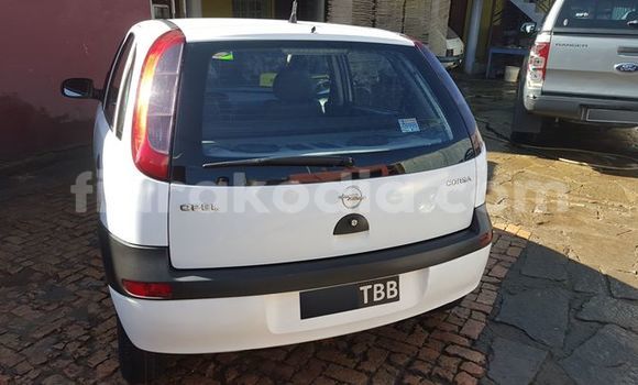 Acheter Occasion Voiture Opel Corsa Blanc à Antananarivo, Analamanga