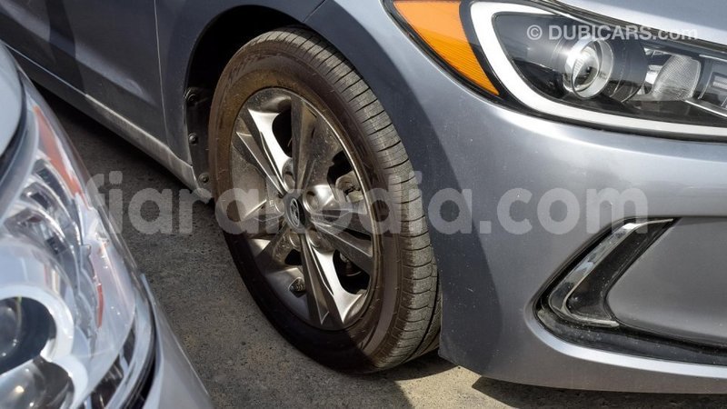 Big with watermark hyundai elantra diana import dubai 4135