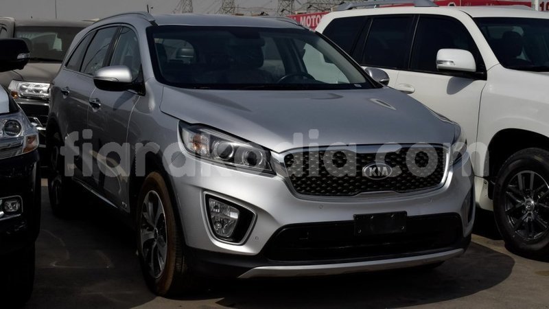 Big with watermark kia sorento diana import dubai 4136