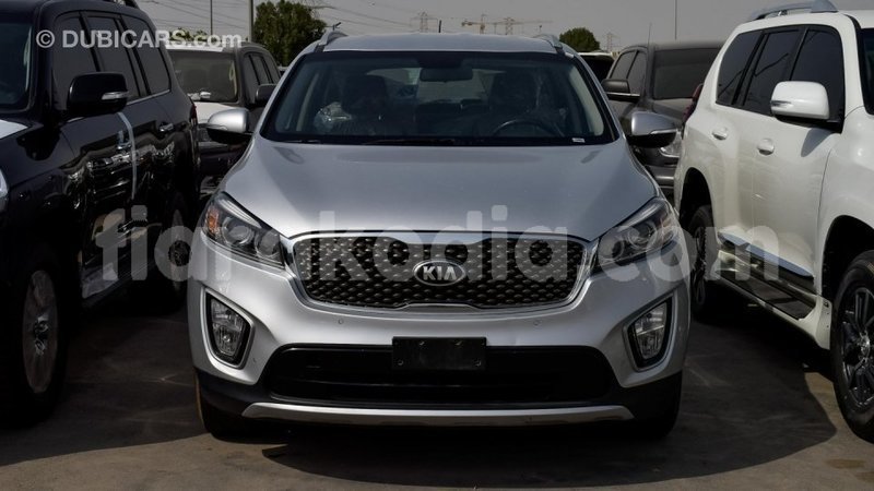 Big with watermark kia sorento diana import dubai 4136