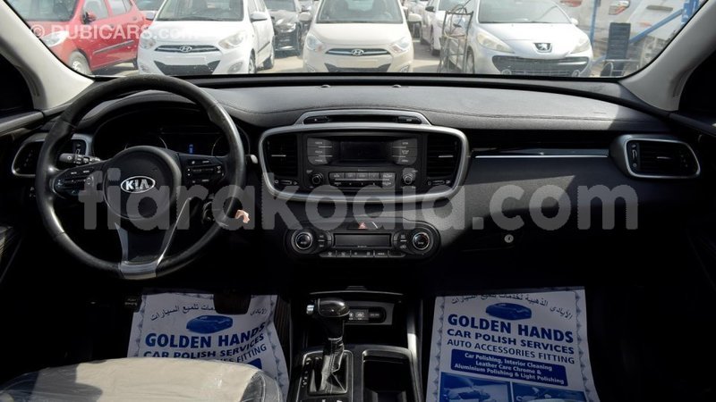 Big with watermark kia sorento diana import dubai 4136