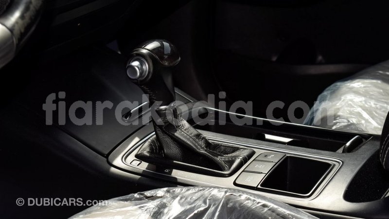 Big with watermark kia sorento diana import dubai 4136