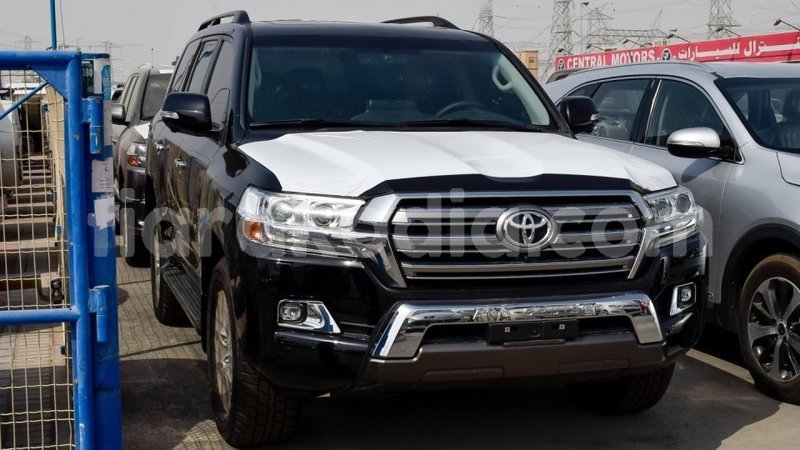 Big with watermark toyota land cruiser diana import dubai 4137