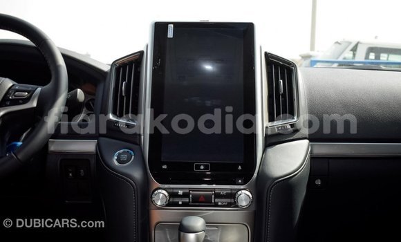 Acheter Import Voiture Toyota Land Cruiser Noir à Import - Dubai, Diana Acheter Import Voiture Toyota Land Cruiser Noir à Import - Dubai, Diana