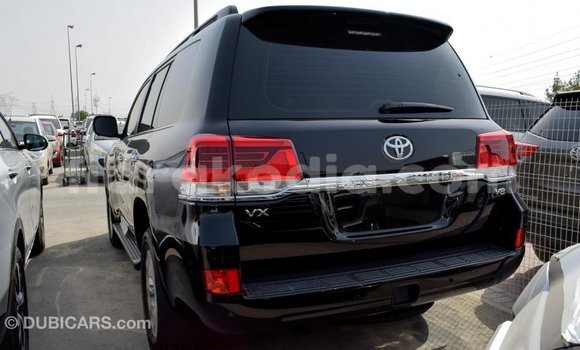 Acheter Import Voiture Toyota Land Cruiser Noir à Import - Dubai, Diana Acheter Import Voiture Toyota Land Cruiser Noir à Import - Dubai, Diana