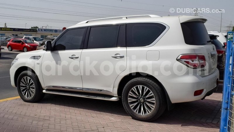 Big with watermark nissan patrol diana import dubai 4139