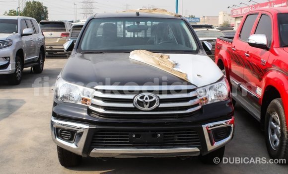 Acheter Import Voiture Toyota Hilux Noir à Import - Dubai, Diana Acheter Import Voiture Toyota Hilux Noir à Import - Dubai, Diana