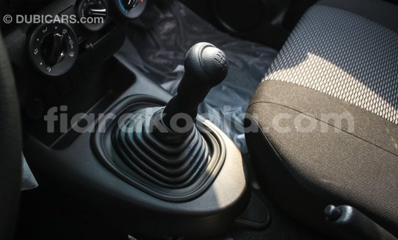 Acheter Import Voiture Toyota Hilux Noir à Import - Dubai, Diana Acheter Import Voiture Toyota Hilux Noir à Import - Dubai, Diana