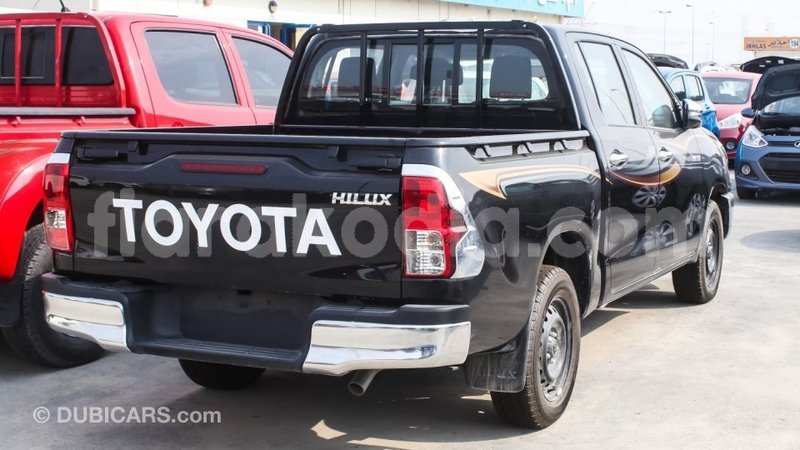 Big with watermark toyota hilux diana import dubai 4142