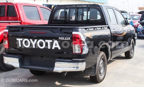Acheter Import Voiture Toyota Hilux Noir à Import - Dubai, Diana Acheter Import Voiture Toyota Hilux Noir à Import - Dubai, Diana
