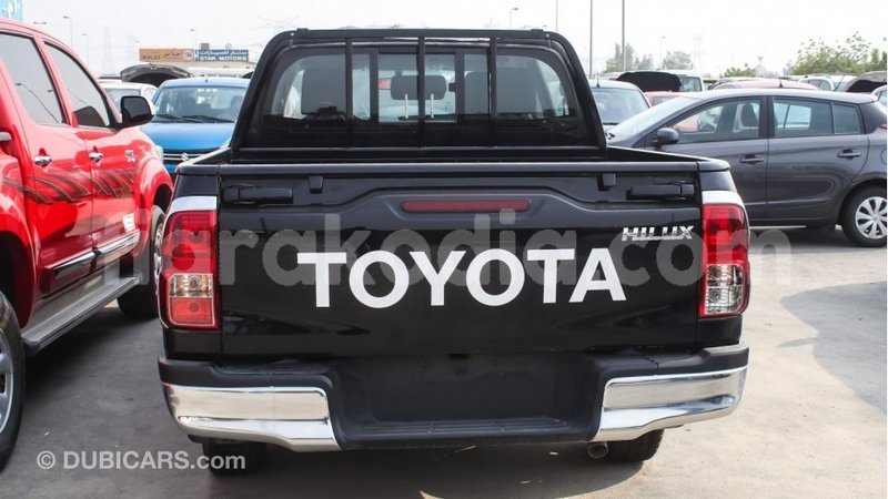 Big with watermark toyota hilux diana import dubai 4142