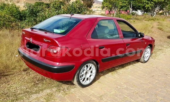 Acheter Occasion Voiture Citroen Xsara Rouge à Antananarivo au Analamanga Acheter Occasion Voiture Citroen Xsara Rouge à Antananarivo au Analamanga