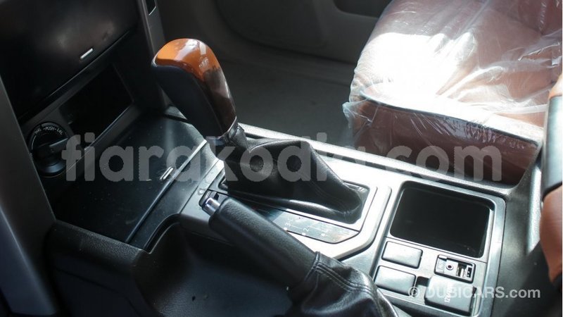 Big with watermark toyota prado diana import dubai 4145