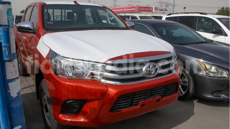 Big with watermark toyota hilux diana import dubai 4146