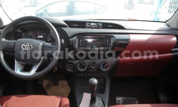 Acheter Import Voiture Toyota Hilux Autre à Import - Dubai, Diana Acheter Import Voiture Toyota Hilux Autre à Import - Dubai, Diana