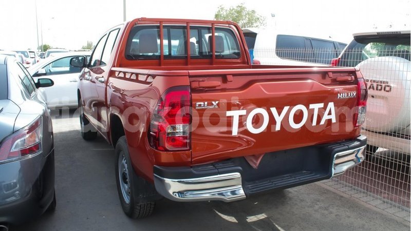 Big with watermark toyota hilux diana import dubai 4146